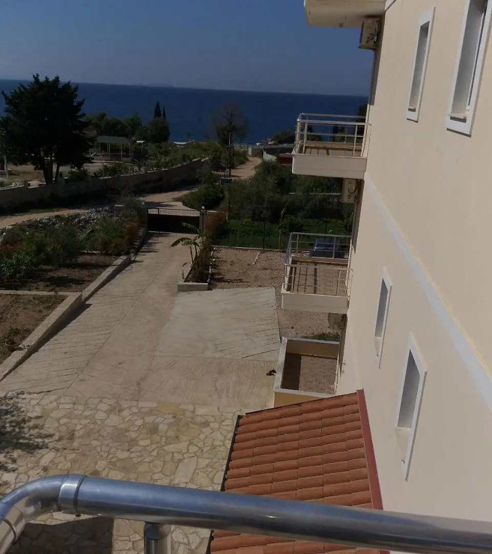 Hotel Afrodite Dhërmi 3*,